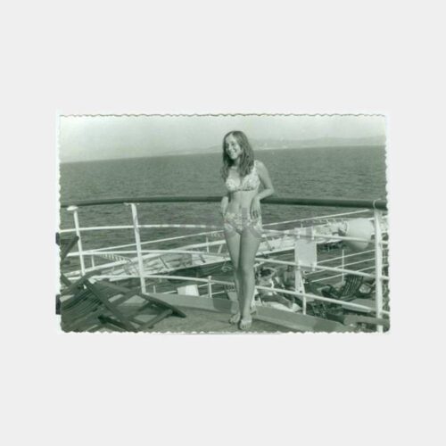 1970 Samsun Vapuru Havuzunda Genç Kız Fotoğraf