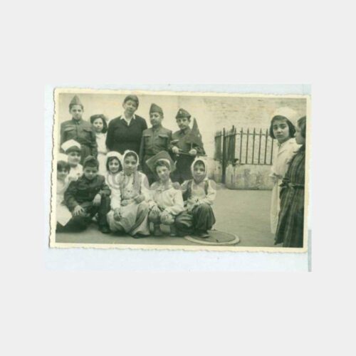 1957 Okçumusa İlkokul Tiyatro Kolu Fotoğraf