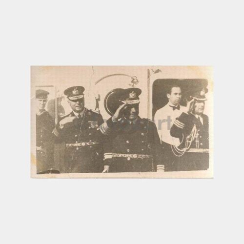 1937 Malta Subaylar Selam Verirken Fotoğraf