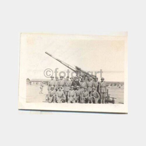1946 Askeri Tanksavar Önünde Fotoğraf