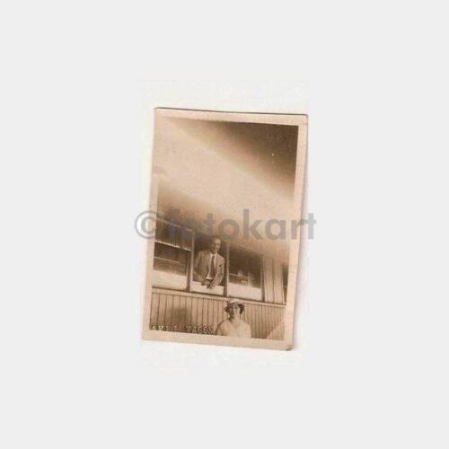 Tren Yataklı Vagon Önünde Yolcu Fotoğraf