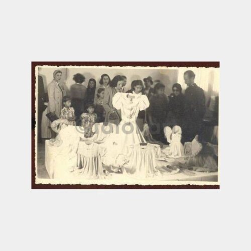 1949 Adanada Bir Sergi Fotoğraf