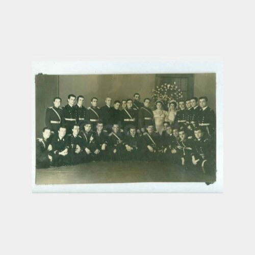 Denizciler Arasında Gelin Damat Fotoğraf