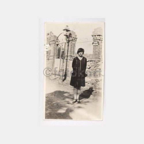 1929 Kadıköy Acıbadem Yolu Kız Fotoğraf