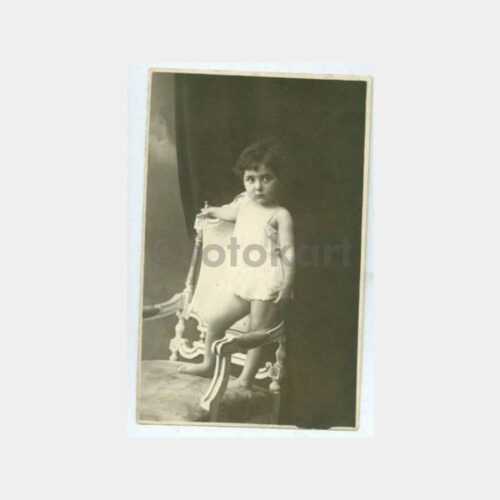 1910 Osmanlı Kız Çocuk Stüdyo Fotoğraf