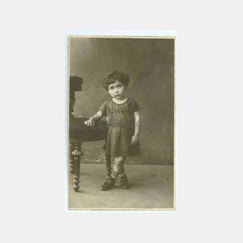 1910 Osmanlı Kız Çocuk Stüdyo Fotoğraf