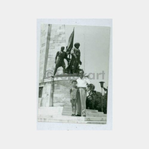 1963 Beşiktaş Barbaros Anıtı Konulu Fotoğraf