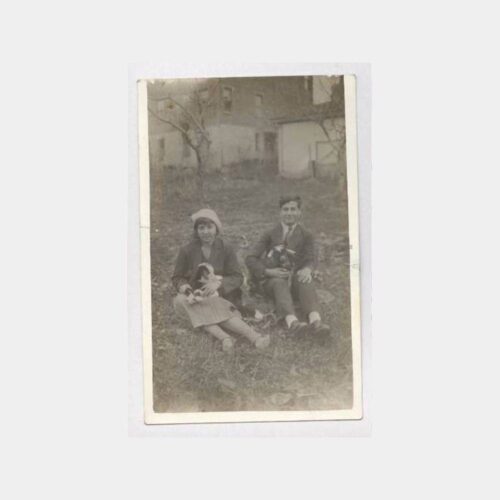 1931 Çamlıca Ev Önünde Gençler Fotoğraf