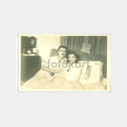 1945 Anne Baba Bebekleri ile Lohusa Fotoğraf