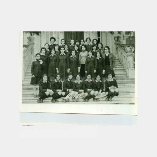 1970 Üsküdar Kız Lisesi 3-B Lise Grup Fotoğraf