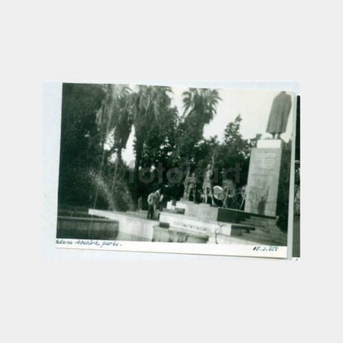 1959 Adana Park Atatürk Heykeli Fotoğraf