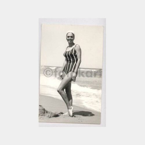 1960 Mayolu Kadın Görünüş Fotoğraf