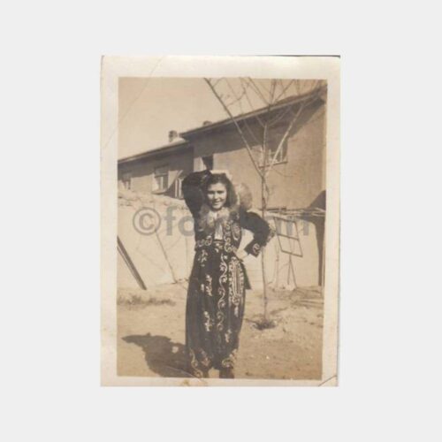 1948 Eskişehir Folklor Kızı Konulu Fotoğraf