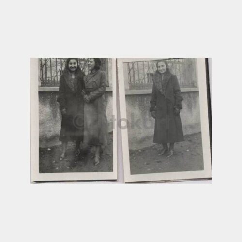 Tarihi Ev Bahçesinde Kadın 2 Adet Fotoğraf