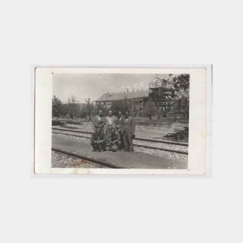 Turhal İstasyon ve Fabrika Önünde Fotoğraf