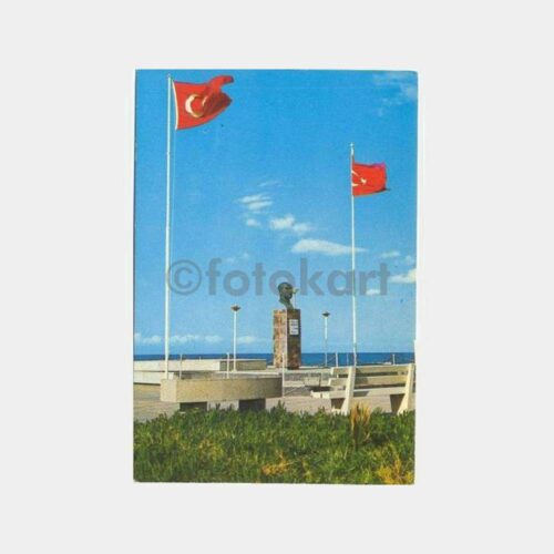 Kıbrıs Girne Atatürk Anıtı Kartpostal