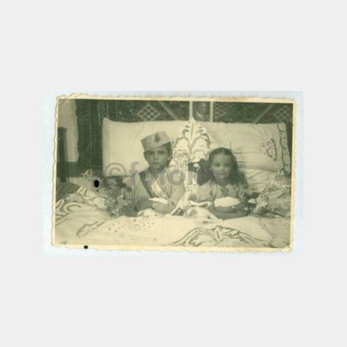 1946 Ordu Sünnet Çocuğu ve Kardeşi ile Fotoğraf