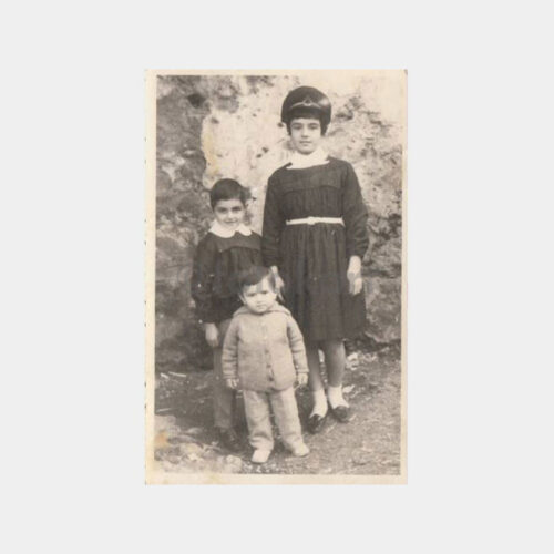1950 Trabzon Şapkalı Kız Öğrenci Konulu Fotoğraf