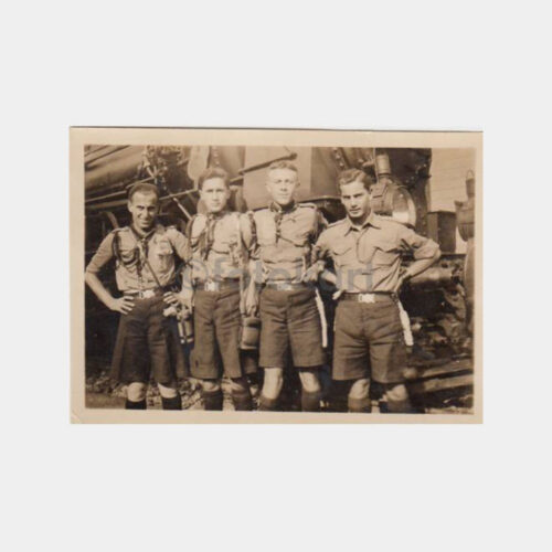 1940 Tren Lokomotif Önünde İzciler Fotoğraf