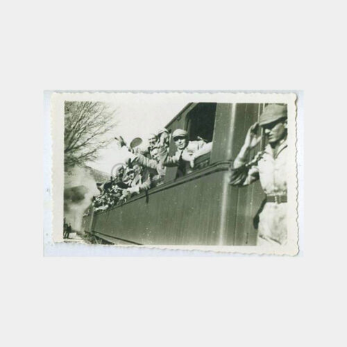 1955 Tren Vagonunda Askerler Görünüş Fotoğraf