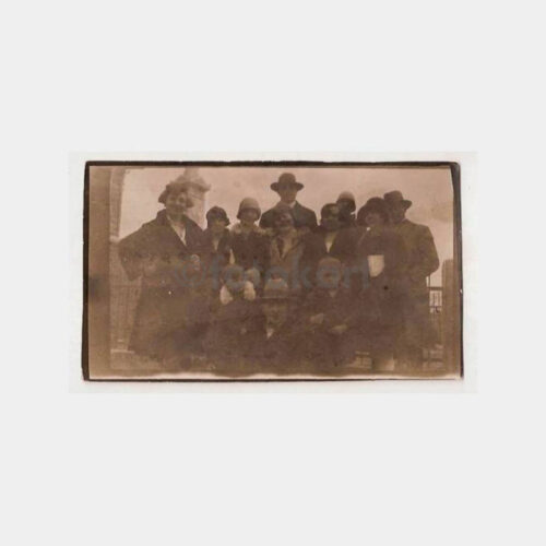 Modern Giysili Grup Fotoğrafı