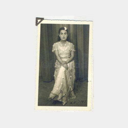 1943 Güzel Giysili Kadın Fotoğrafı