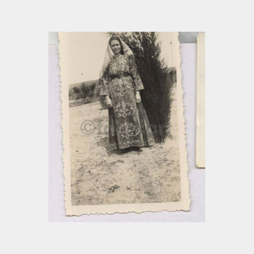 Folklor Giysili Kadın Fotoğraf