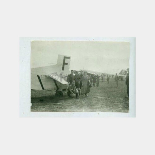 1935 Uçak Önünde Grup Fotoğraf