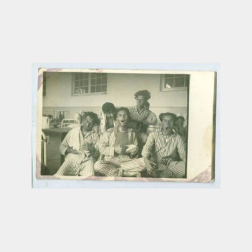 1930 Hastane ve Hastalar Konulu 2 Adet Fotoğraf - Görsel 2