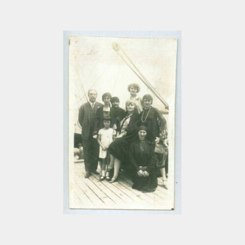 1928 Gemi Güvertesinde Aile Görünüş Fotoğraf