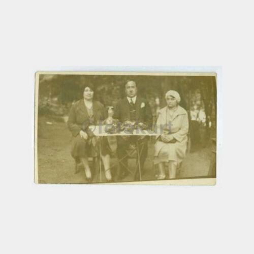 1931 Çay Bahçesinde Aile Görünüş Fotoğraf