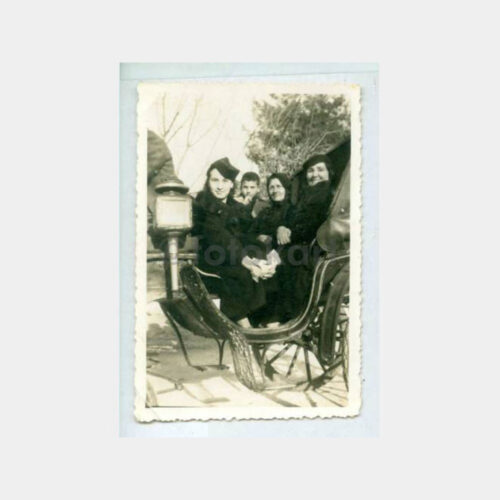1936 Bursa Çekirge - Faytonda Kadınlar Fotoğraf