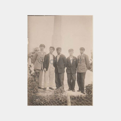 1930 Aydın Şehitler Abidesi Gençler Fotoğraf