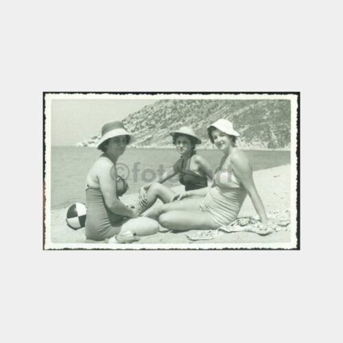 1961 Marmara Adası Plajı - Kadınlar Fotoğraf