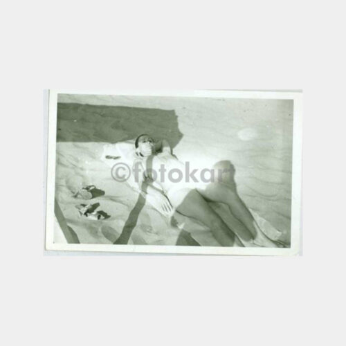 1960 Plaj ve Kadın Konulu Fotoğraf