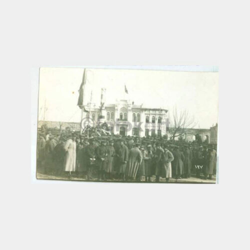 1928 Fatih Hava Şehitleri Anıtı Önü Tören Fotoğraf