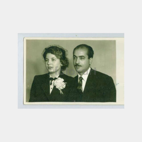 1940 Şapkalı Kadın ve Bay Görünüş Fotoğraf
