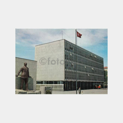 1974 Adapazarı Atatürk Heykeli Görünüş Kartpostal