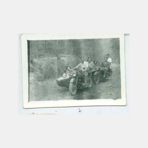 1940 Motorsikletli Aile Konulu Fotoğraf
