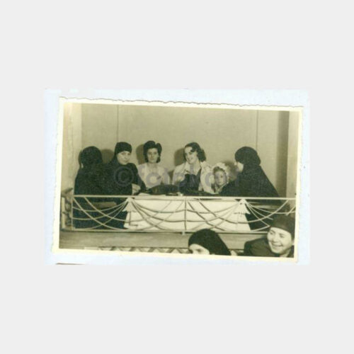 1949 Beyoğlu Nikah Salonu Aile Fotoğraf