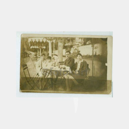 1929 Çay Bahçesi Aile Görünüş Fotoğraf