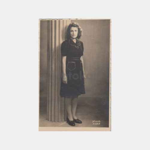1952 Bursa -Foto Yıldız- Kadın Konulu Fotoğraf