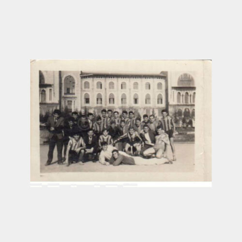 1957 Haydarpaşa Lisesi Futbol Takımı Konulu Fotoğraf