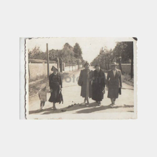 1933 Kadıköy Bostancı Aile Yürüyüş Konulu Fotoğraf