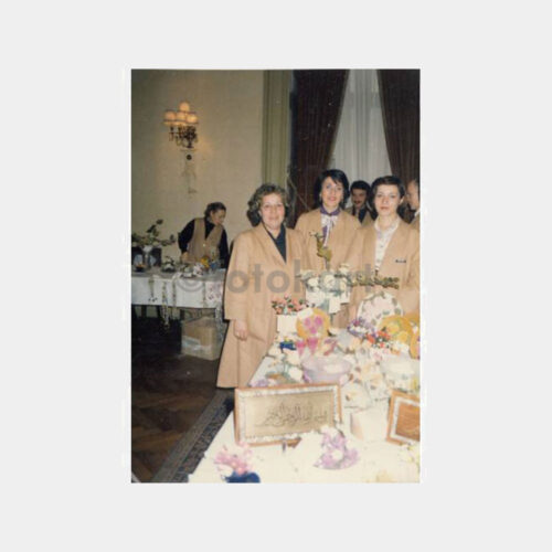 1985 Pera Palas Darülaceze Kermesi Konulu Fotoğraf