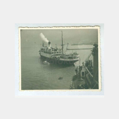 1950 Türk Yolcu Gemisi Yabancı Limanda Fotoğraf