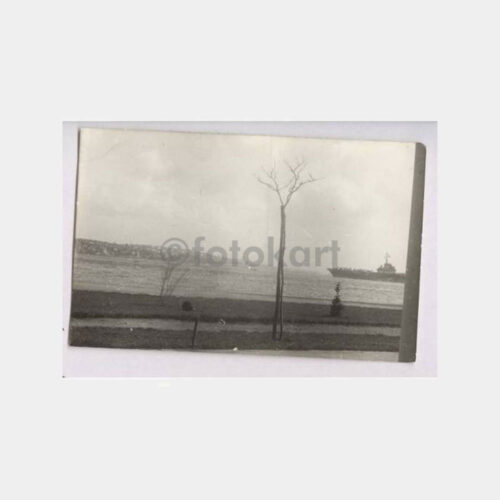 1961 Boğaziçi Uçak Gemisi Konulu Fotoğraf