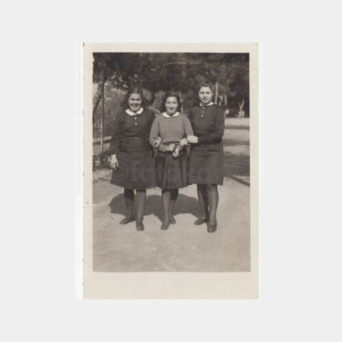 1943 İzmir Kız Öğrenciler Konulu Fotoğraf