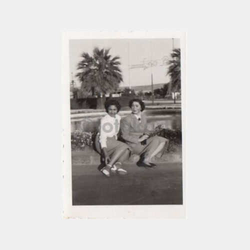 1952 İzmir Fuar Lunapark Önü Kadınlar Konulu Fotoğraf