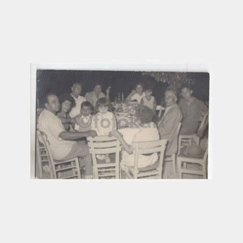 1956 İzmir Kadifekale - Aile Yemek Fotoğraf